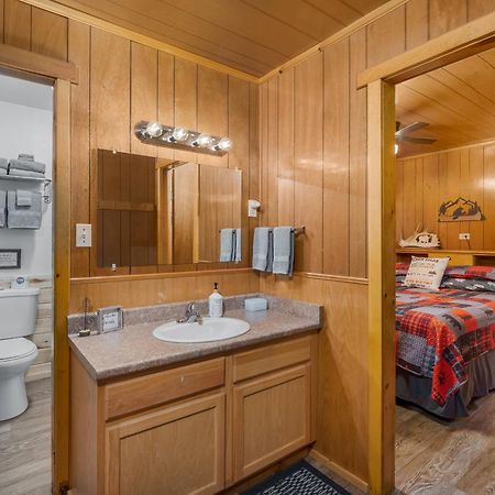 Bear Paw Lodge & Vacation Homes Vallecito Esterno foto